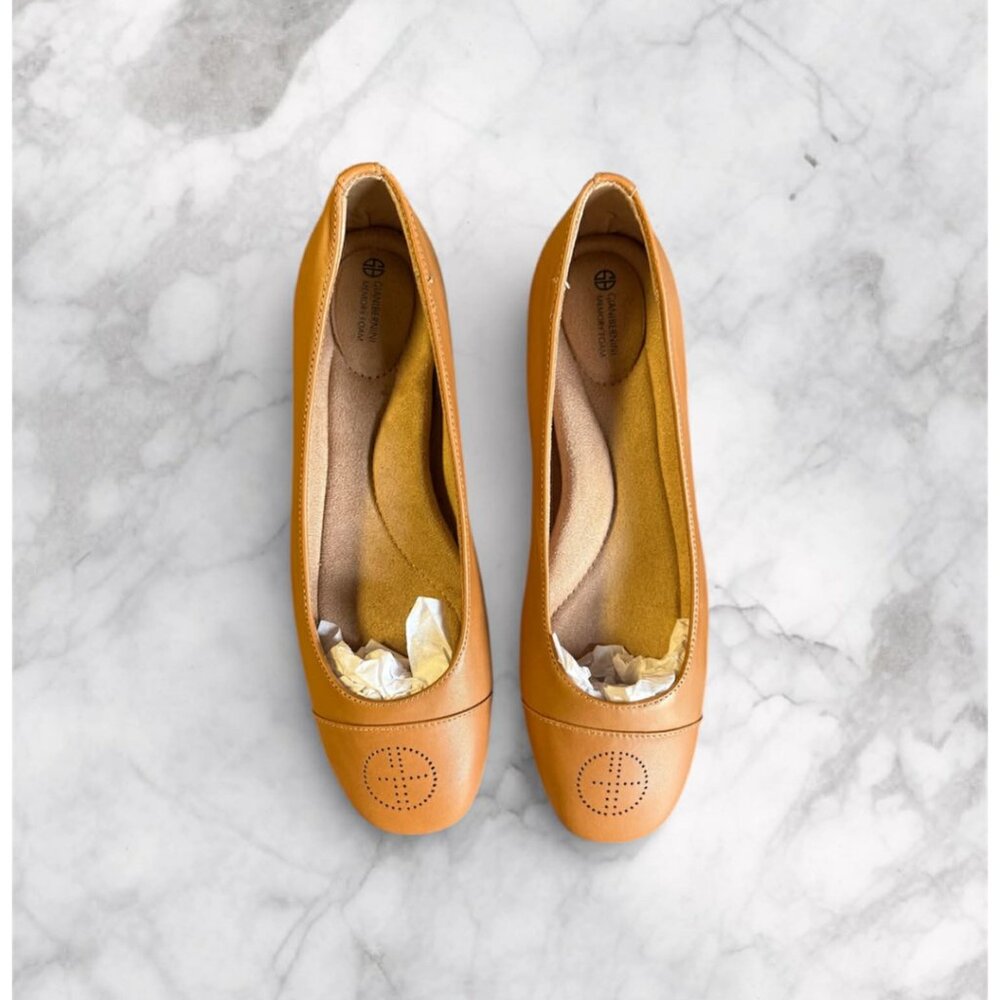 NIB Giani Bernini Women's Aerinn Leather Ballet Flats Sz 9 NIB